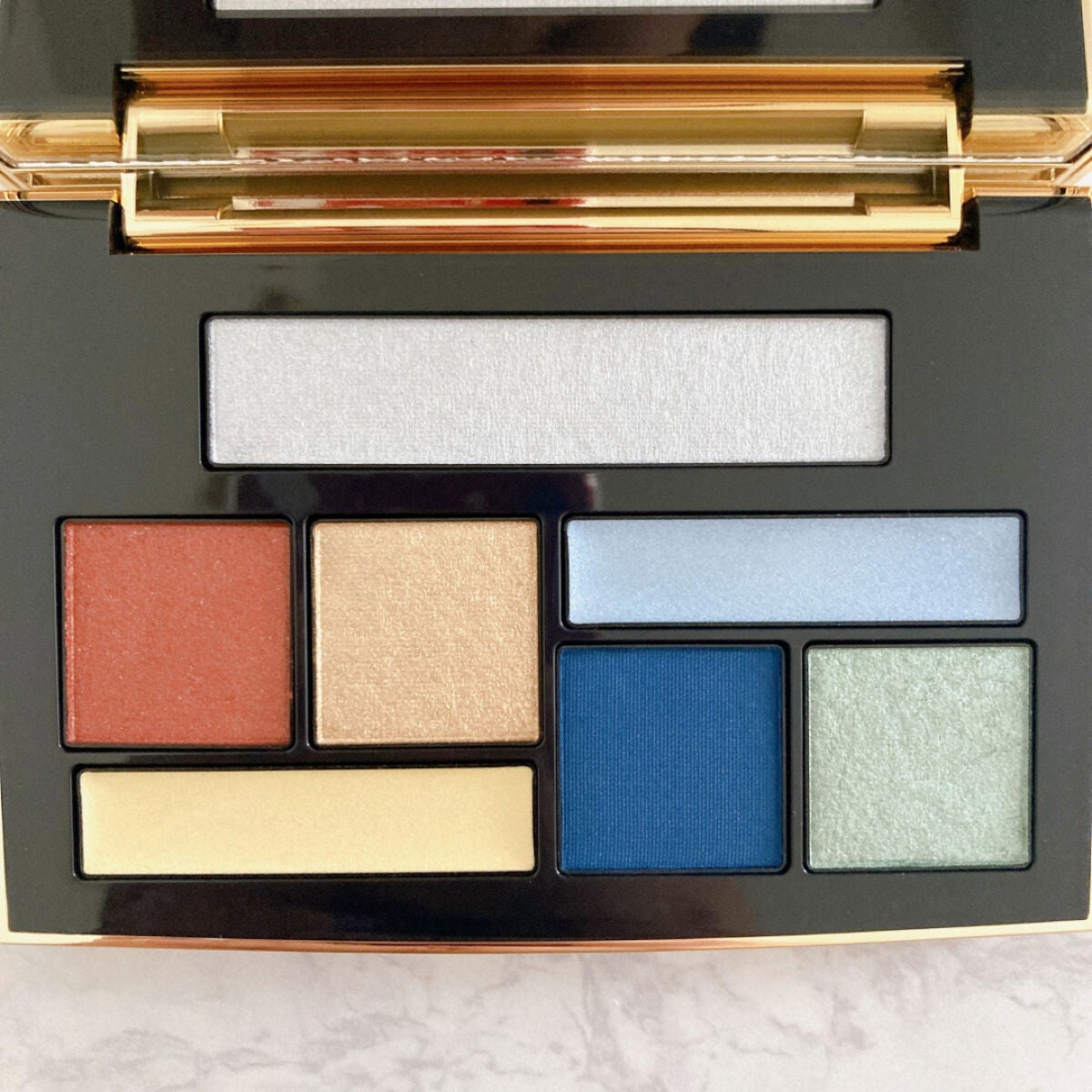 コンスピキュアス アイカラーパレット リミテッドコレクション a/Amplitude/アイシャドウパレットを使ったクチコミ(3枚目)