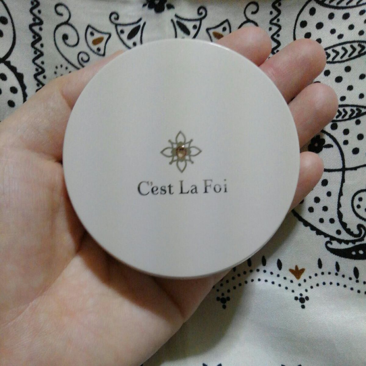 エッセンスパウダー /セラフォア/プレストパウダーを使ったクチコミ(3枚目)