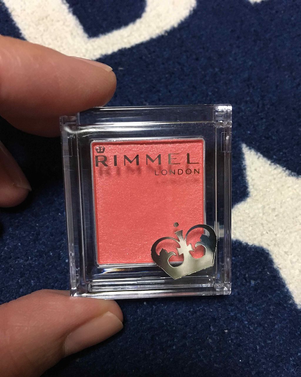 プリズム パウダーアイカラー/リンメル ロンドン/単色アイシャドウを使ったクチコミ(1枚目)