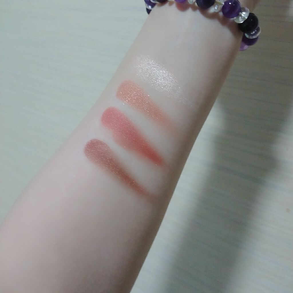 シルキースフレアイズ/キャンメイク/アイシャドウパレットを使ったクチコミ(3枚目)