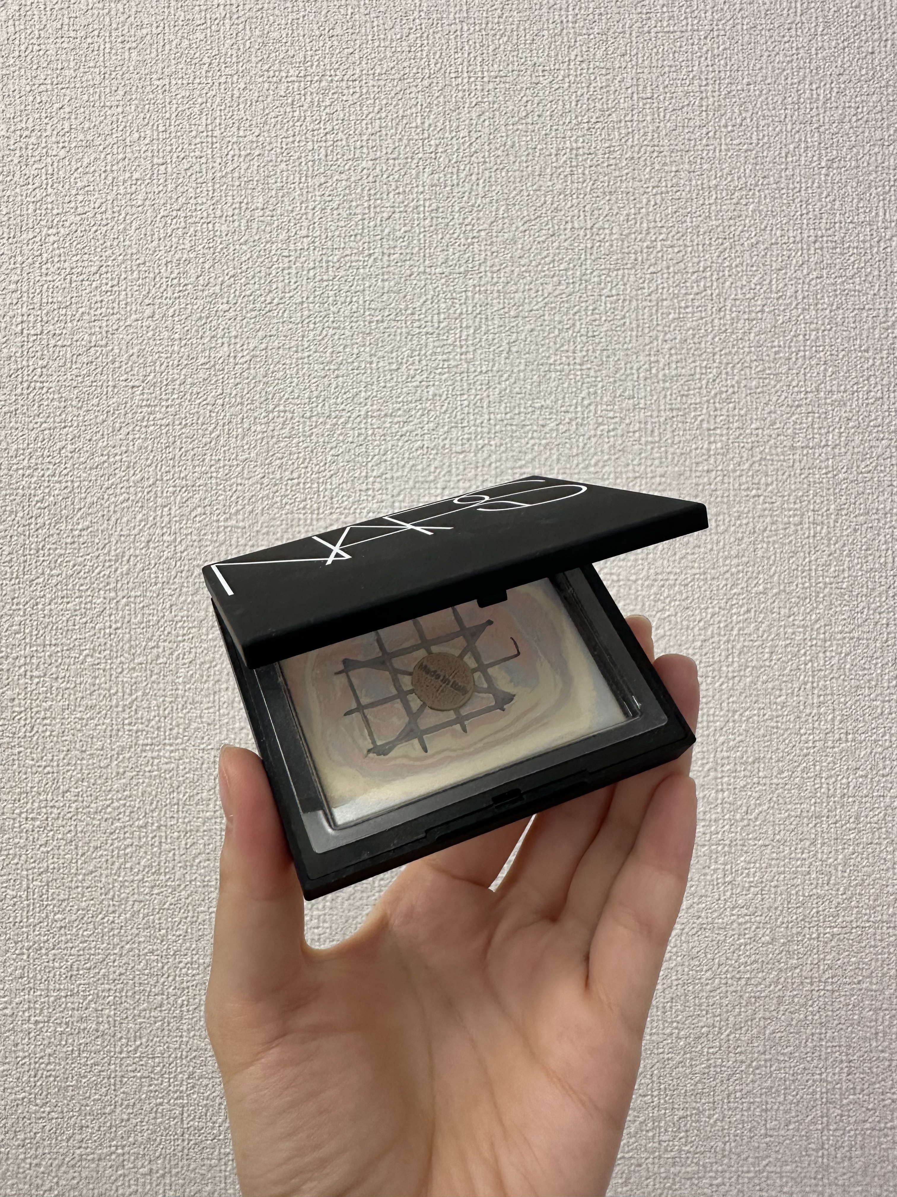 ライトリフレクティング プリズマティックパウダー MOONWAVE/NARS/プレストパウダーを使ったクチコミ（1枚目）