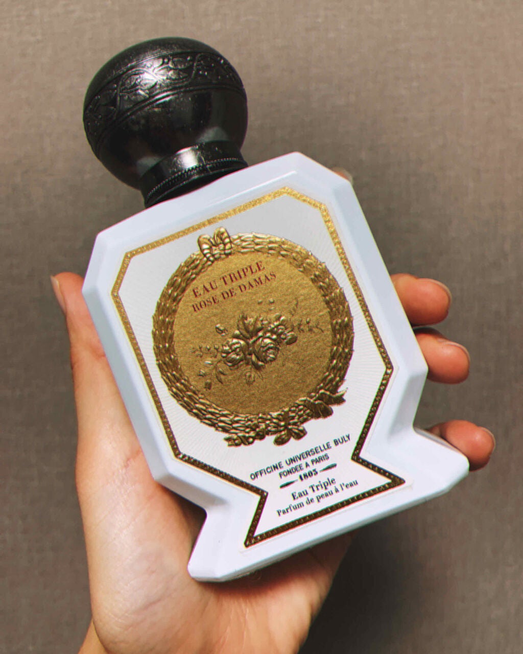 オー・トリプル(ローズ・ドゥ・ダマス)/オフィシーヌ・ユニヴェルセル・ビュリー/香水(レディース)を使ったクチコミ(1枚目)