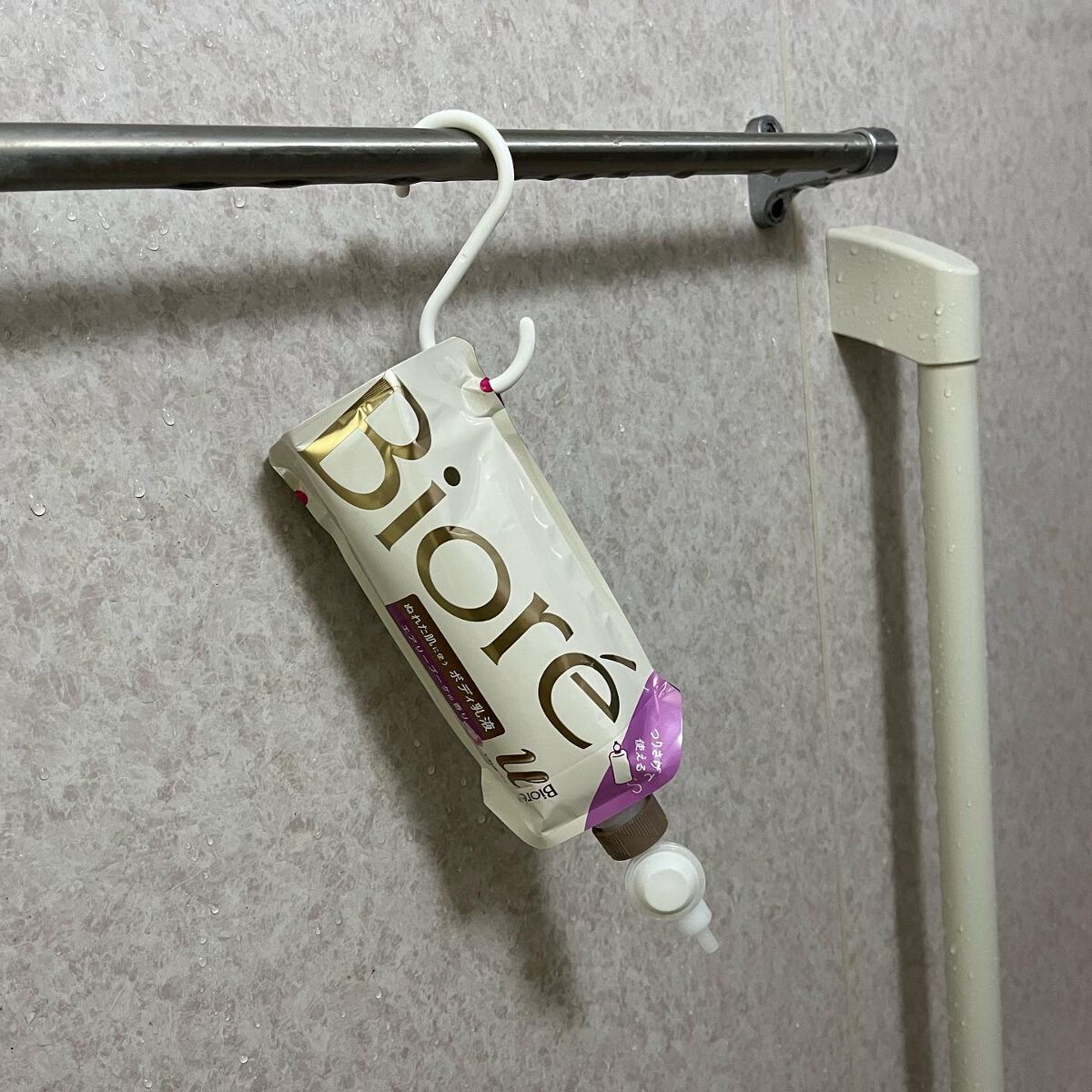 ザ ボディ ぬれた肌に使うボディ乳液 エアリーブーケの香り/ビオレu/ボディミルクを使ったクチコミ(5枚目)