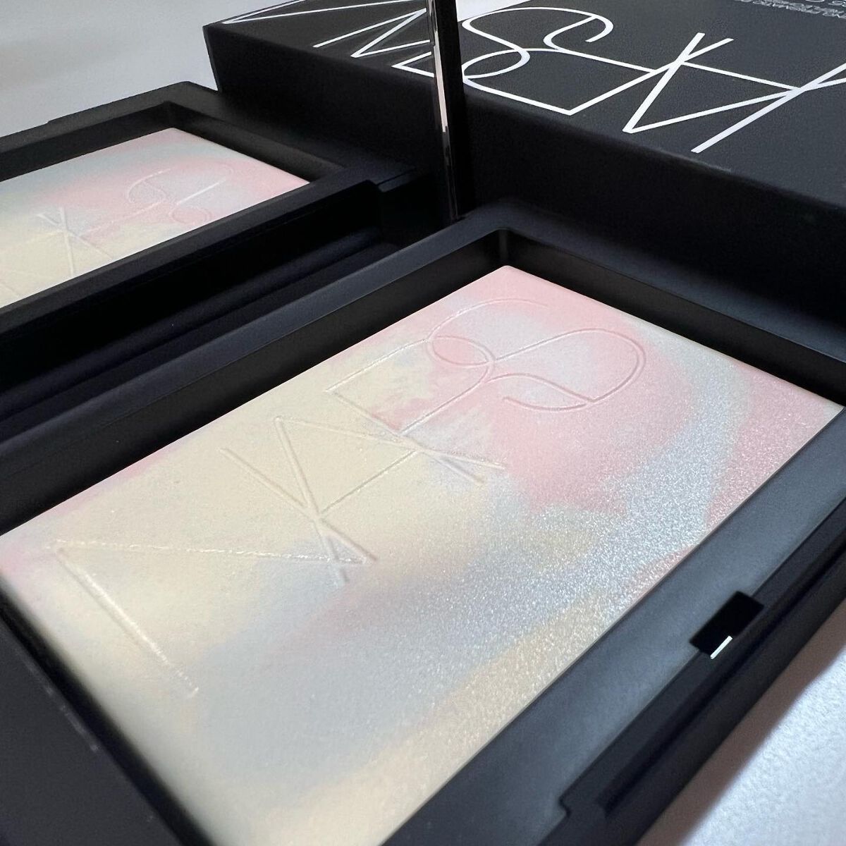 ライトリフレクティング プリズマティックパウダー/NARS/プレストパウダーを使ったクチコミ(1枚目)