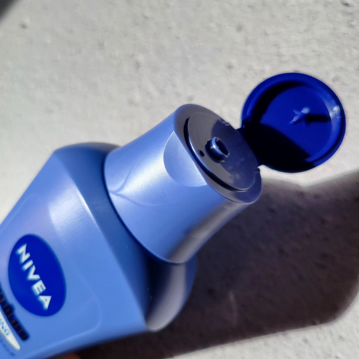 プレミアムボディミルク ホワイトニング【医薬部外品】		/ニベア/ボディミルクを使ったクチコミ（2枚目）