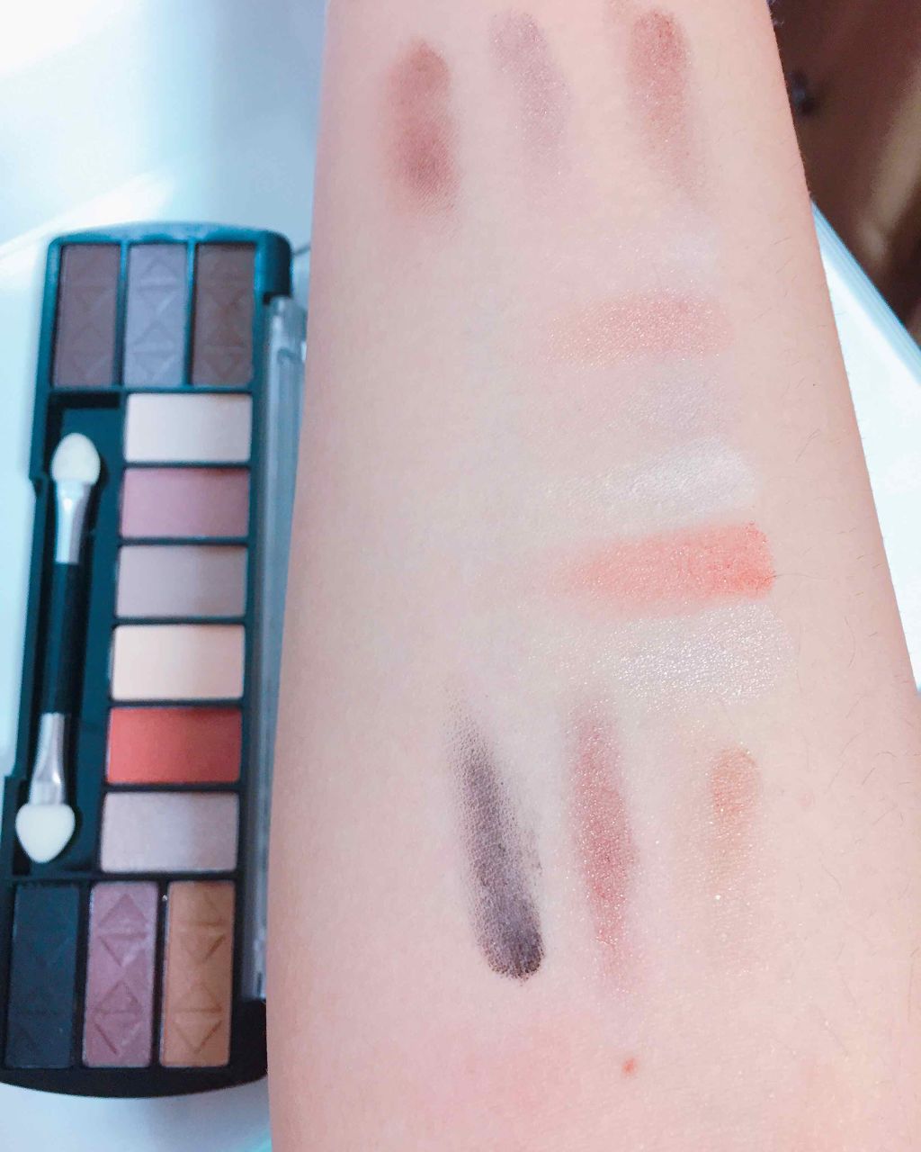 DAY TO NIGTHT la.colorsアイシャドウ/サンキューマート/アイシャドウパレットを使ったクチコミ(2枚目)