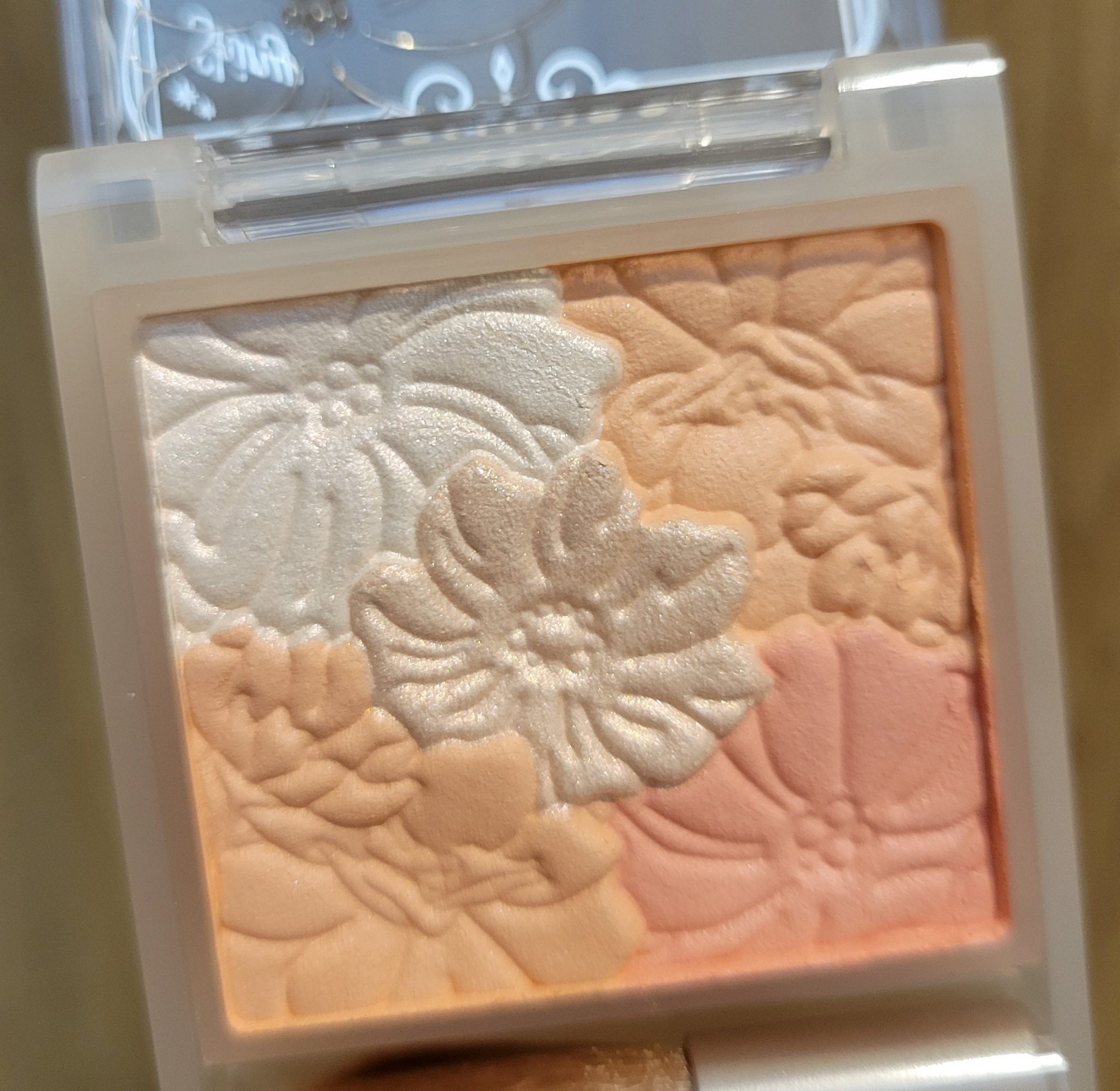 グロウフルールチークス（ブレンドタイプ） B01 コットンコーラル/キャンメイク/パウダーチークを使ったクチコミ（3枚目）