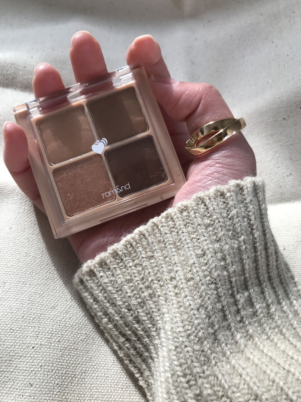 ベターザンアイズ/rom&nd/アイシャドウパレットを使ったクチコミ（1枚目）