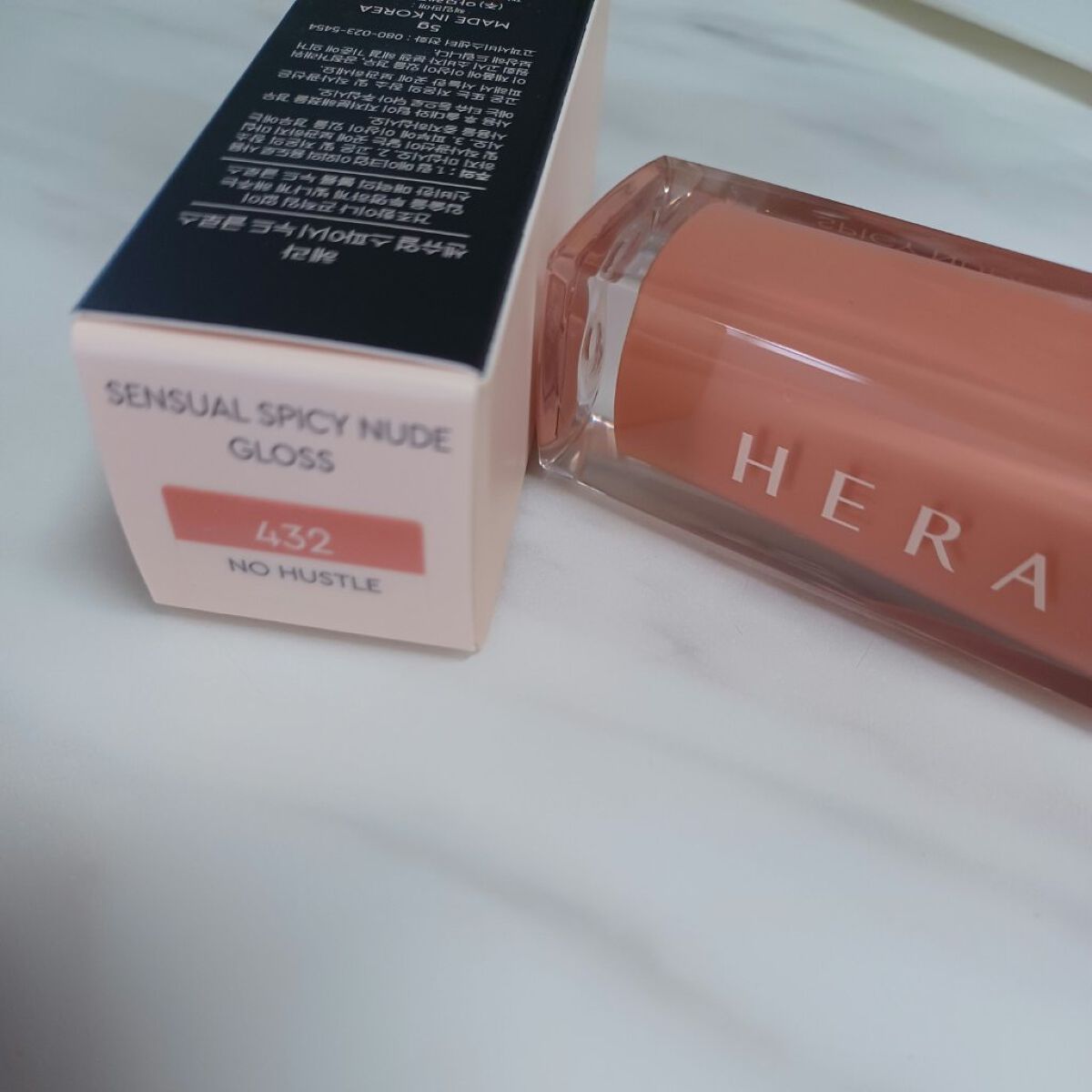 センシュアルスパイシーヌードグロス/HERA/リップグロスを使ったクチコミ（2枚目）