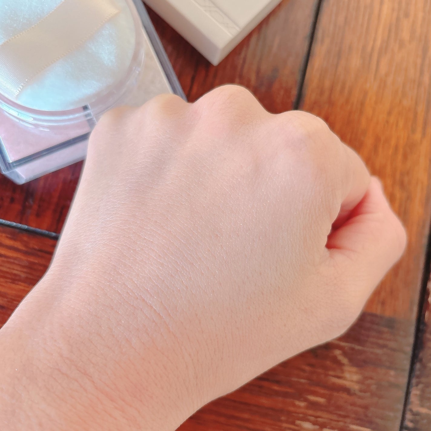 トリニタス グロウ パウダー/Visée/ルースパウダーを使ったクチコミ(7枚目)