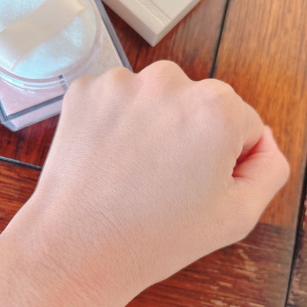 トリニタス グロウ パウダー/Visée/ルースパウダーを使ったクチコミ(7枚目)