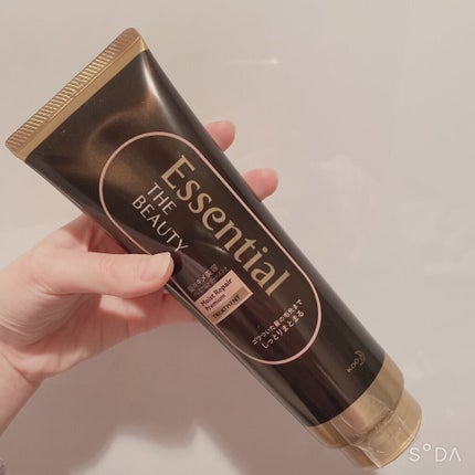 THE BEAUTY 髪のキメ美容プレミアムトリートメント<モイストリペアプレミアム>/エッセンシャル/洗い流すヘアトリートメントを使ったクチコミ(2枚目)
