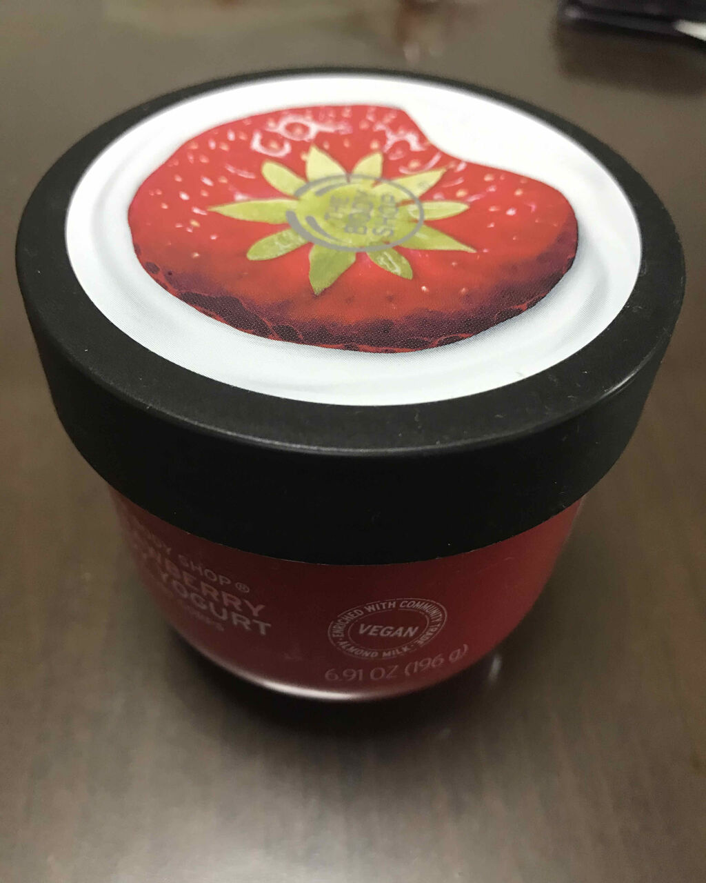 ボディヨーグルト ストロベリー/THE BODY SHOP/ボディローションを使ったクチコミ（1枚目）