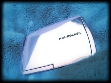 HOURGLASS AMBIENT LIGHTING EDIT-VOLUME 4/HOURGLASS/プレストパウダーを使ったクチコミ（1枚目）