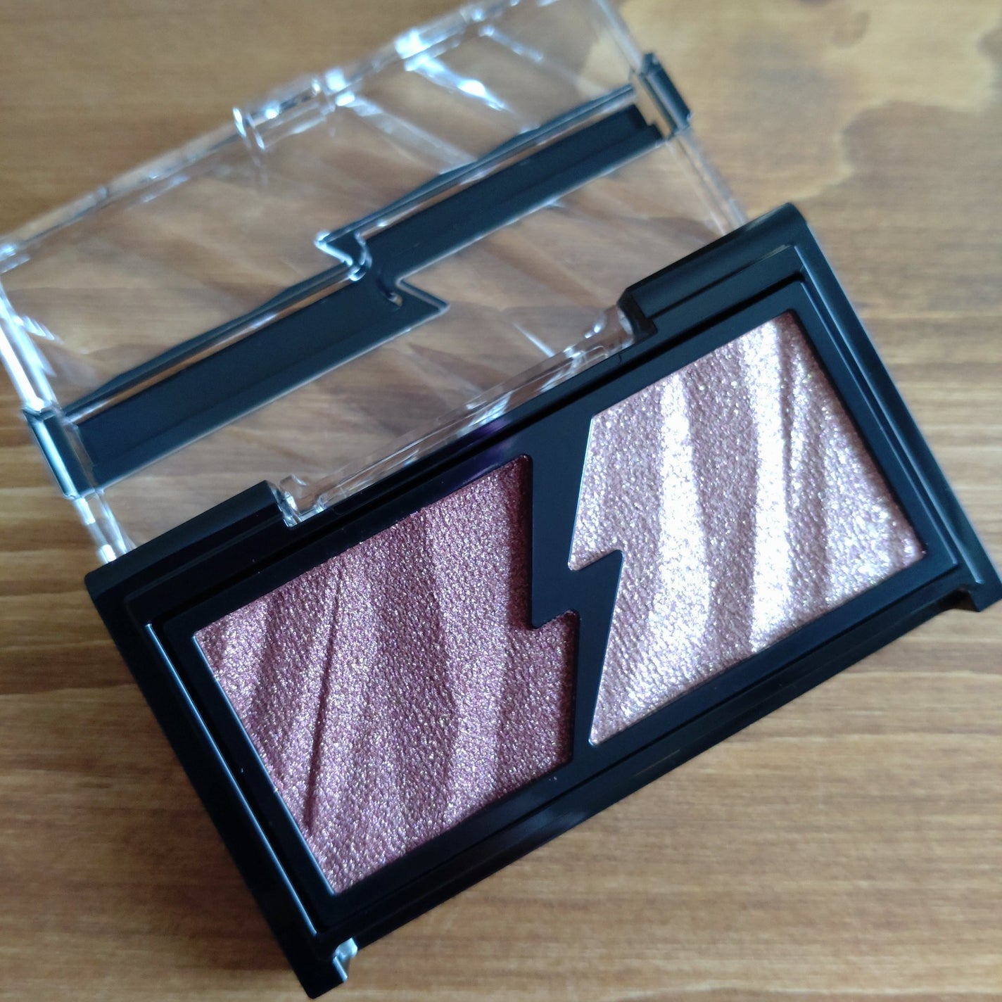 パーツリサイズシャドウ/KATE/アイシャドウパレットを使ったクチコミ(4枚目)