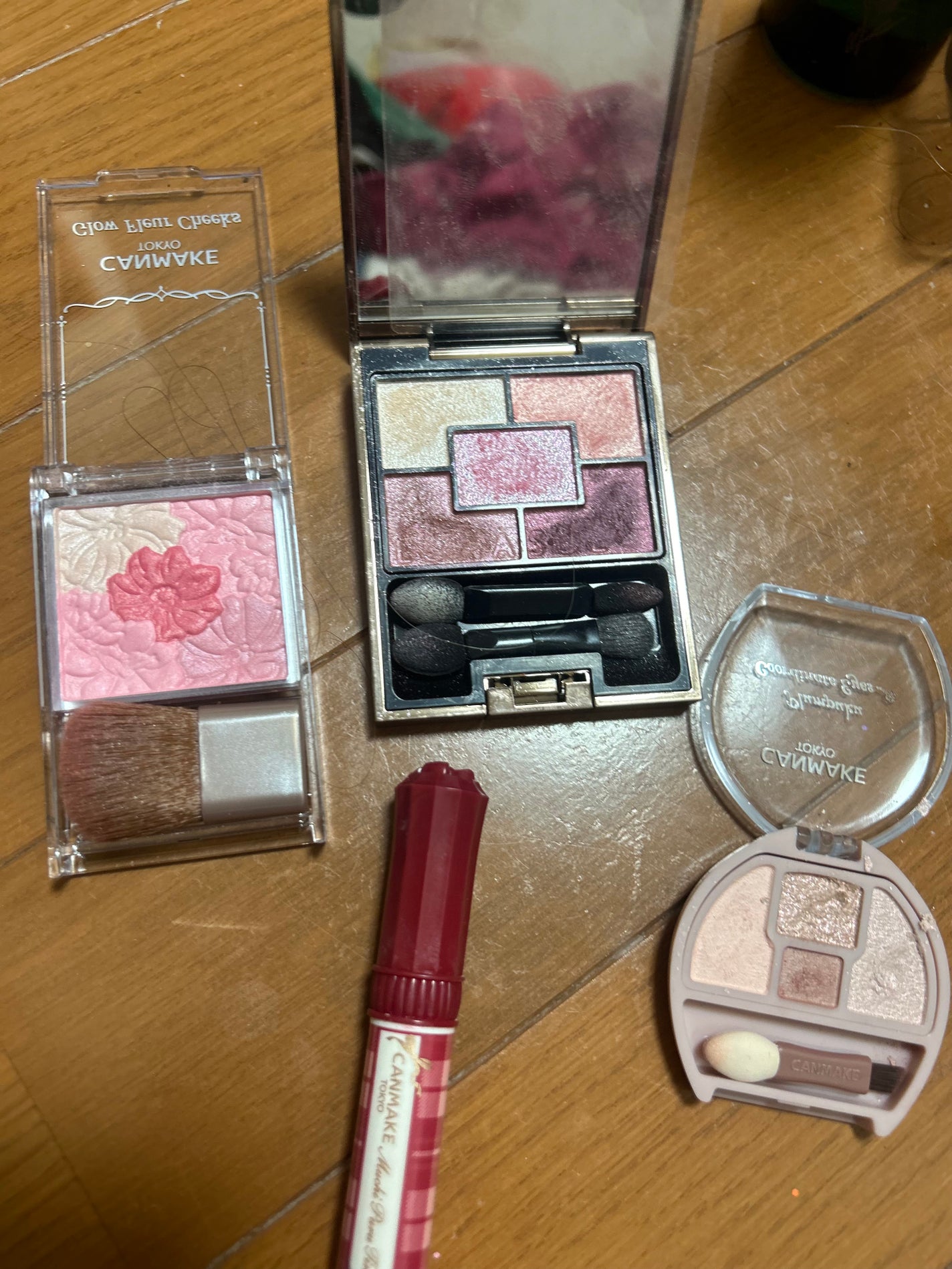 グロウフルールチークス/キャンメイク/パウダーチークを使ったクチコミ(1枚目)