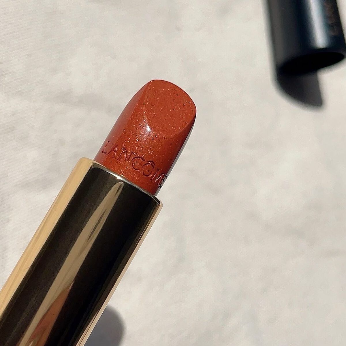 ラプソリュ ルージュ クリーム 76 ユヌ ノワゼット (#至福のキャラメリゼ)/LANCOME/口紅を使ったクチコミ（2枚目）