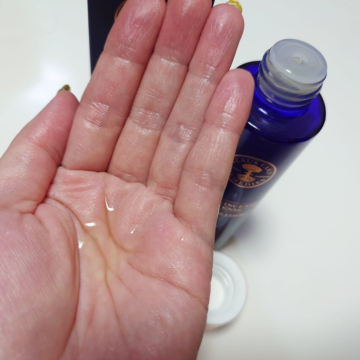 フランキンセンス インテンス ハイドレイティングエッセンス/ニールズヤード レメディーズ/化粧水を使ったクチコミ(2枚目)