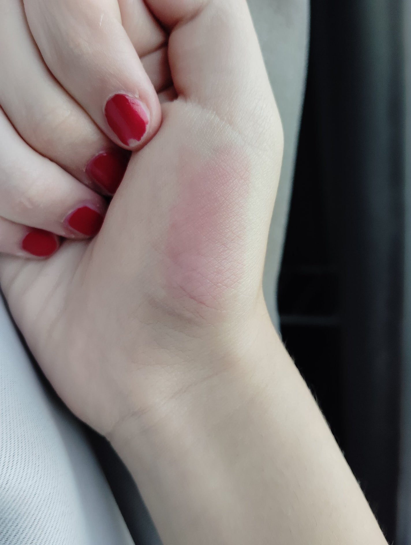 ジューシーラスティングティント/rom&nd/リップティントを使ったクチコミ(3枚目)