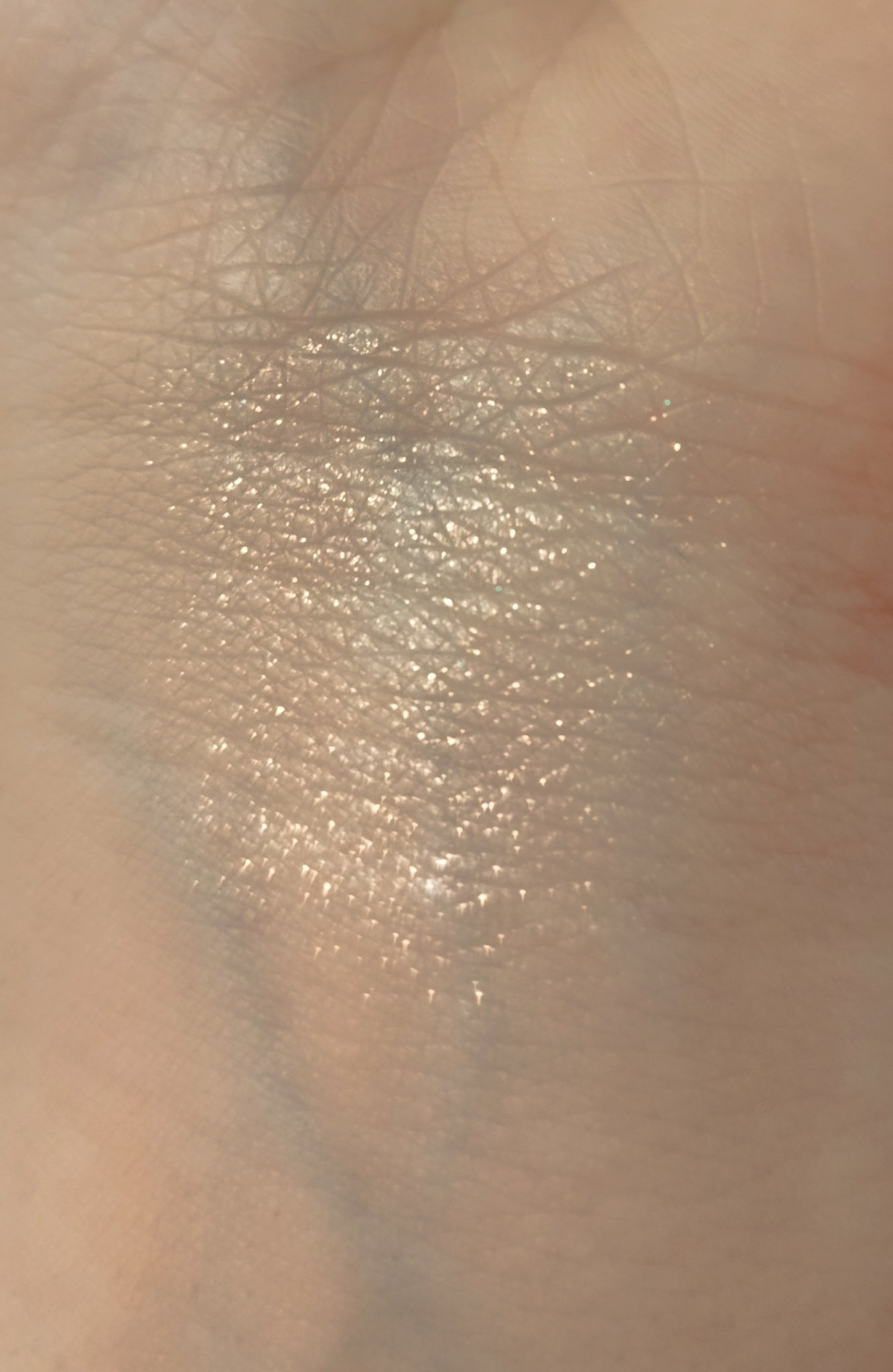 グリッタープリズム シャドウ/MISSHA/グリッターを使ったクチコミ（3枚目）