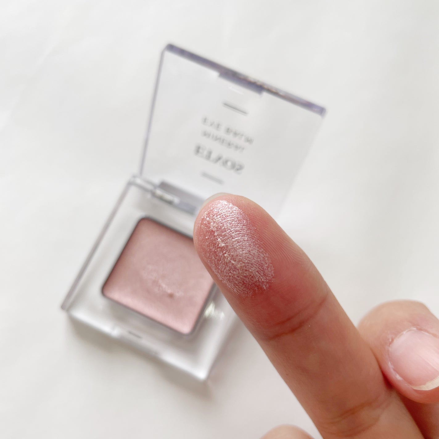 ミネラルアイバーム/エトヴォス/ジェル・クリームアイシャドウを使ったクチコミ(6枚目)