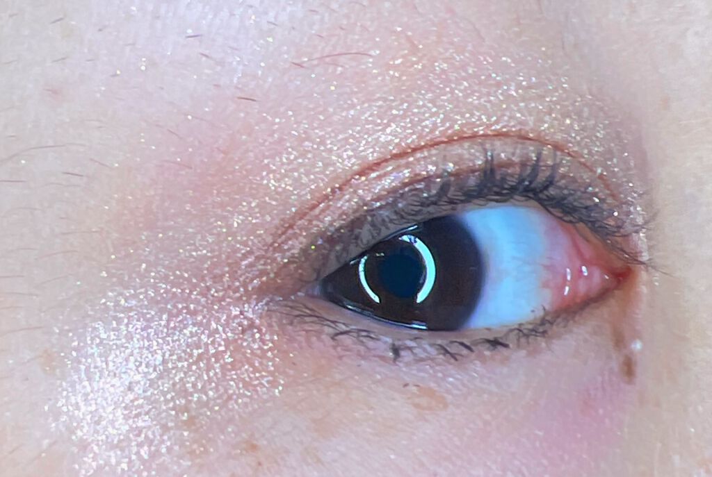 グリッタープリズム シャドウ/MISSHA/グリッターを使ったクチコミ（2枚目）