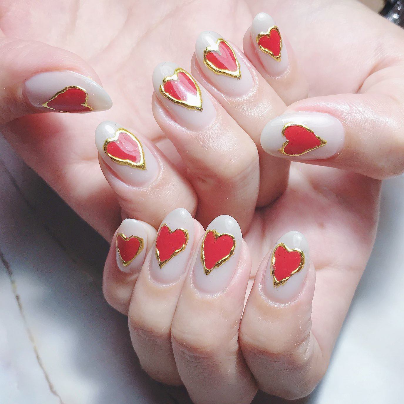 なかやまちえこ on LIPS 「ハートのネイル💅♡⠀⠀#nail#nails#nailart#..」(7枚目)