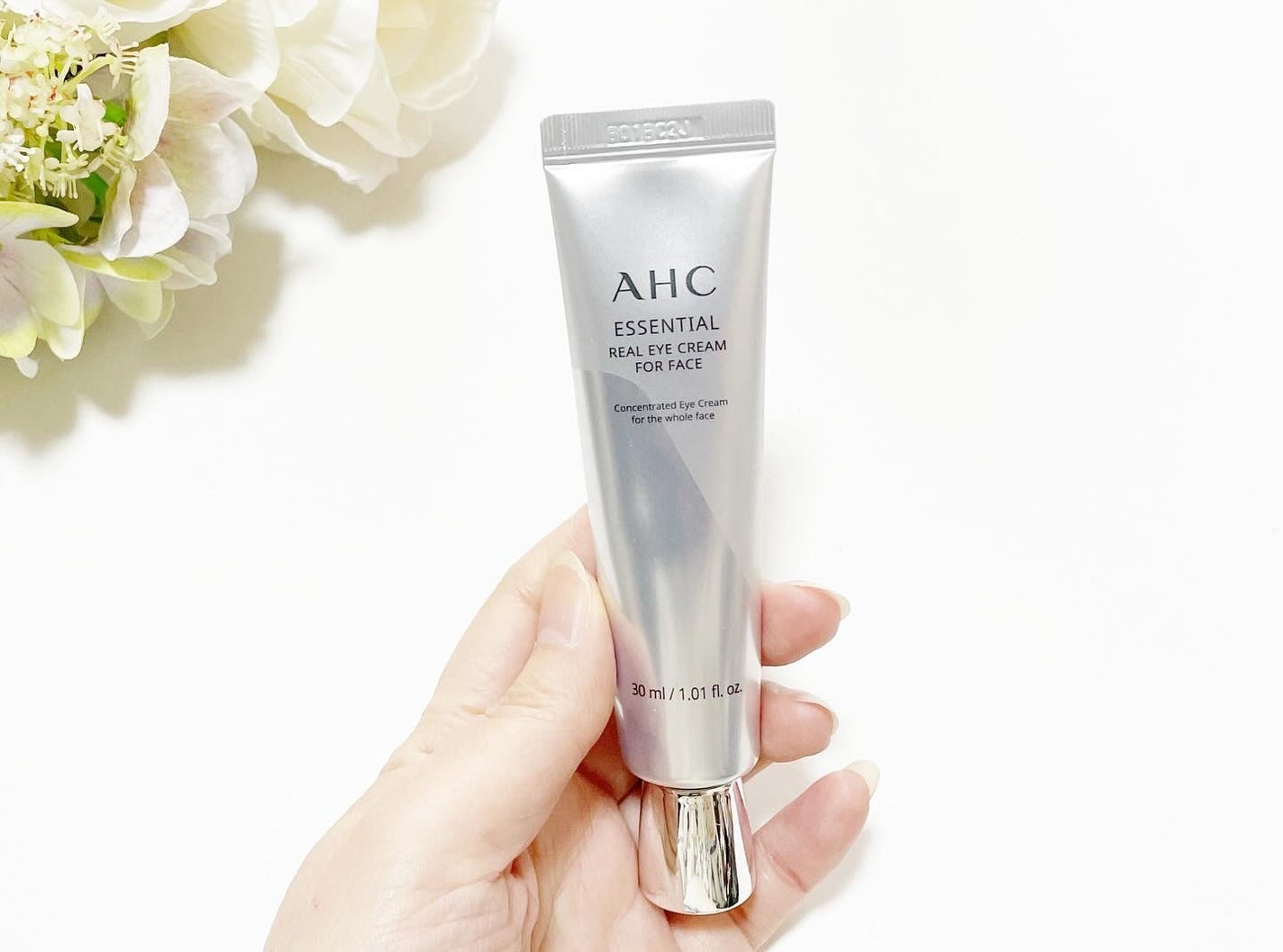 エッセンシャル リアル アイクリーム フォーフェイス/AHC/アイケア・アイクリームを使ったクチコミ(3枚目)