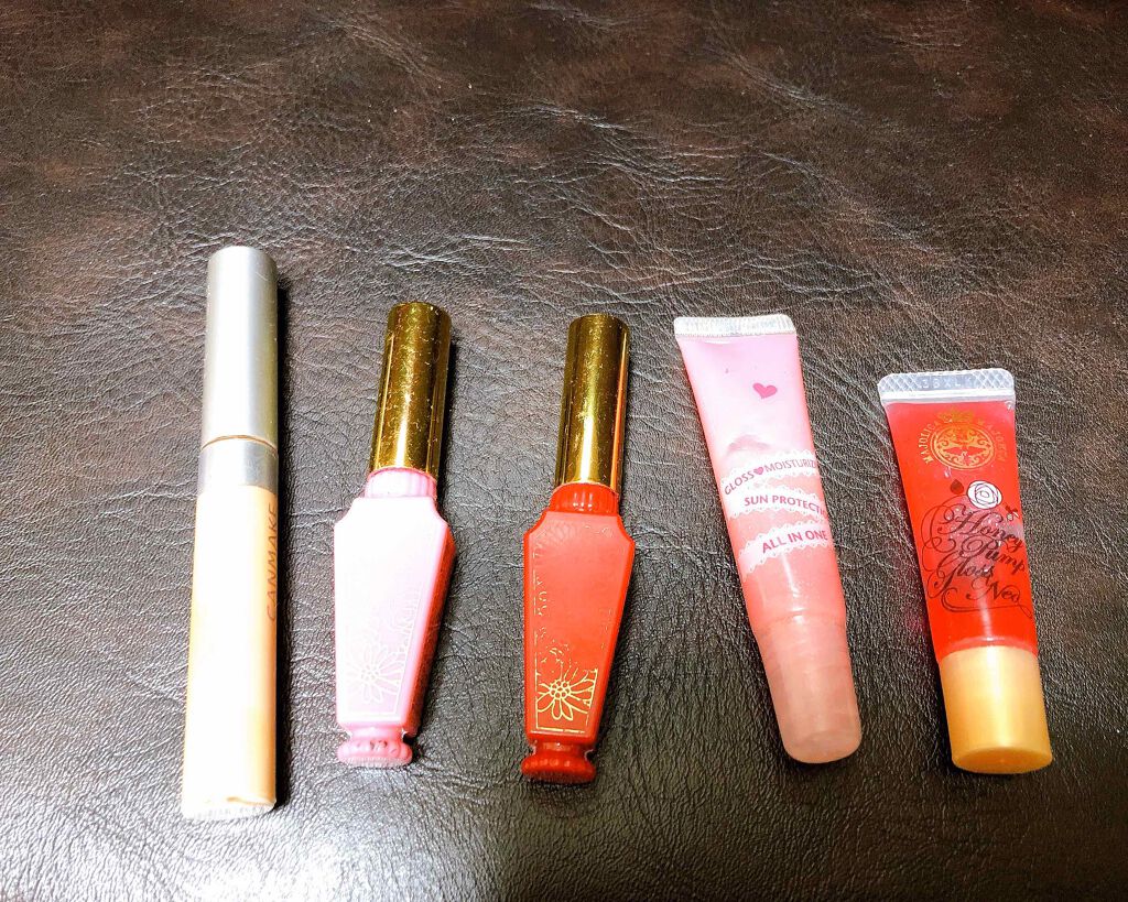 やこ on LIPS 「コスメ断捨離します!バニティポーチの中で何年も?眠っていたコス..」(1枚目)