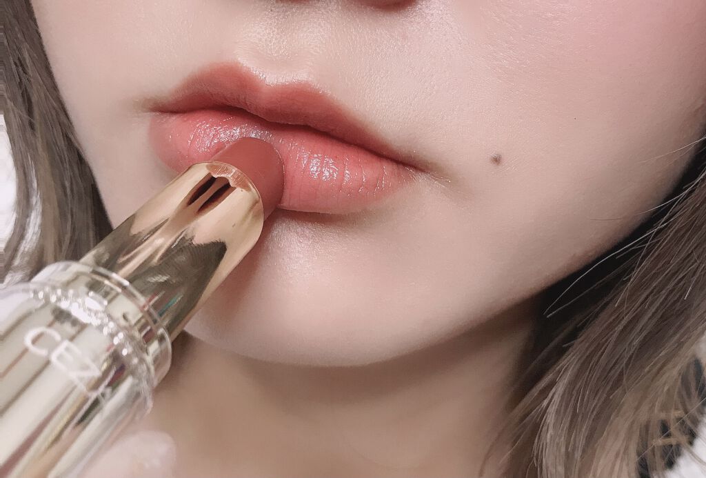 ラスティンググロスリップ/CEZANNE/口紅を使ったクチコミ（2枚目）