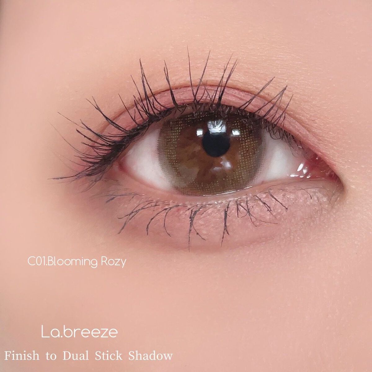 フィニッシーデュアルスティックシャドウ/La.breeze/スティックアイシャドウを使ったクチコミ（3枚目）