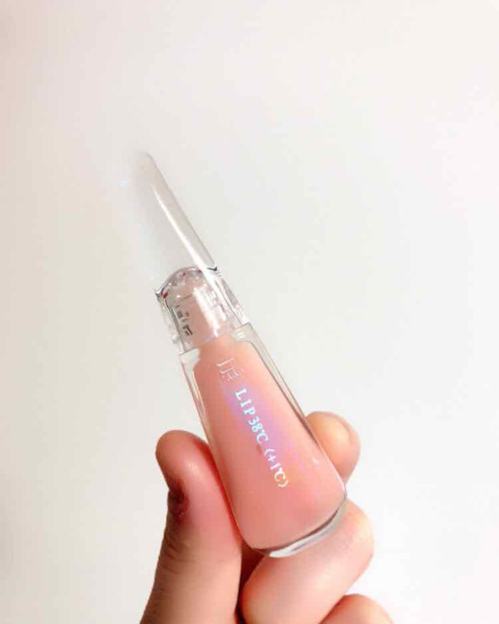 38°C / 99°F リップトリートメント (リップ美容液)/UZU BY FLOWFUSHI/リップケアを使ったクチコミ（1枚目）