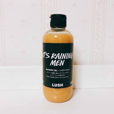 LUSH みつばちマーチ シャワージェルSP

ニキビが最近治らなくて
特に背中ニキビが気になる…
LUSHのティーツリーウォーターを使ってたのですが
プラスして何かケアしたいな…

と店員さんに相談し