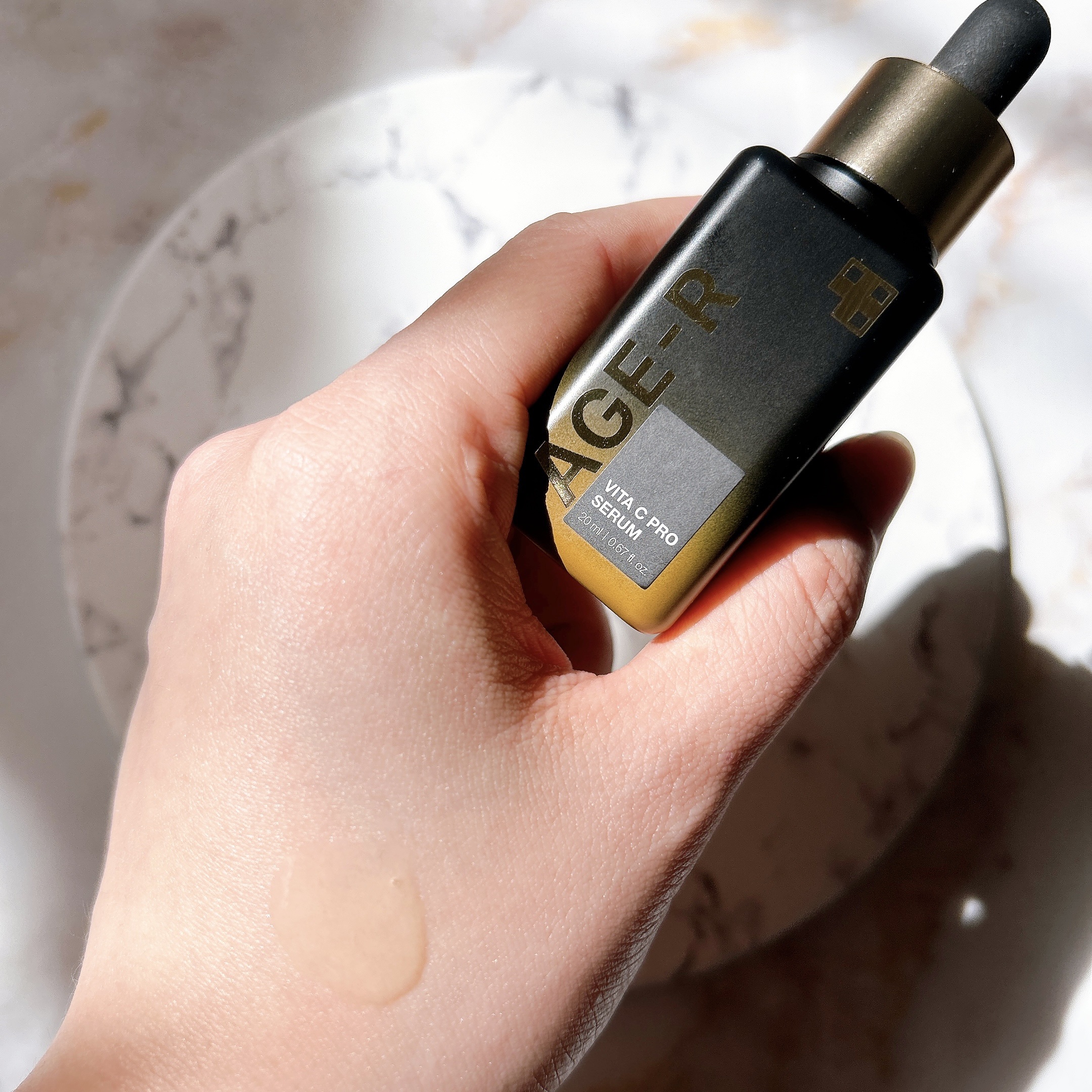 AGE-RビタＣプロアンプル/MEDICUBE/美容液を使ったクチコミ（3枚目）