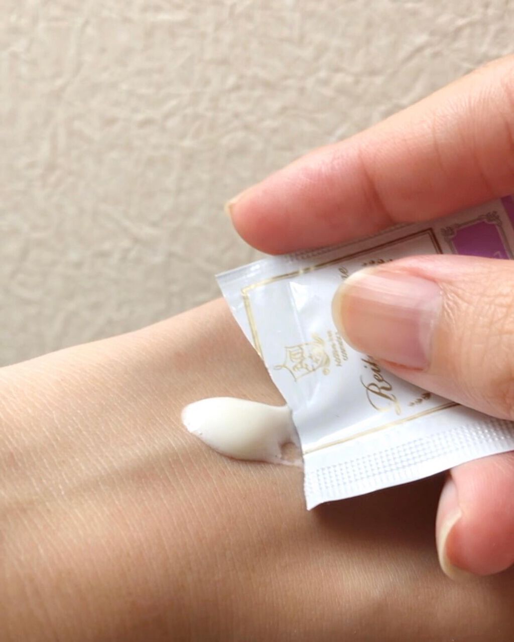 美容液クリーム/麗凍化粧品/フェイスクリームを使ったクチコミ(2枚目)