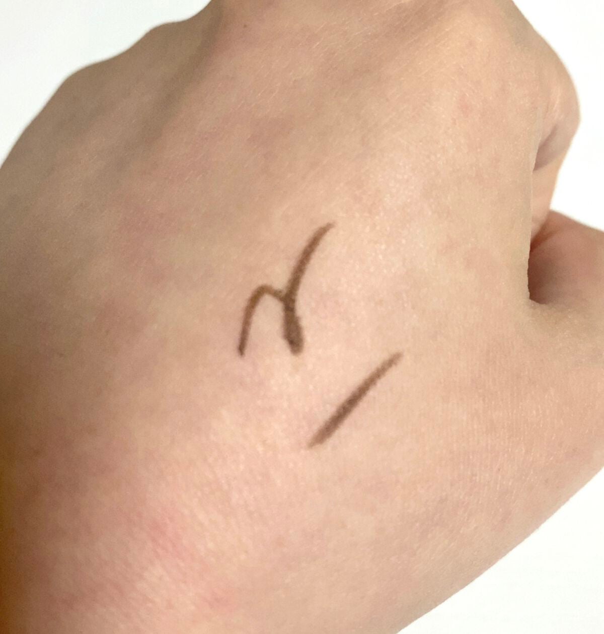 「密着アイライナー」極細クリームペンシル/デジャヴュ/ペンシルアイライナーを使ったクチコミ(3枚目)