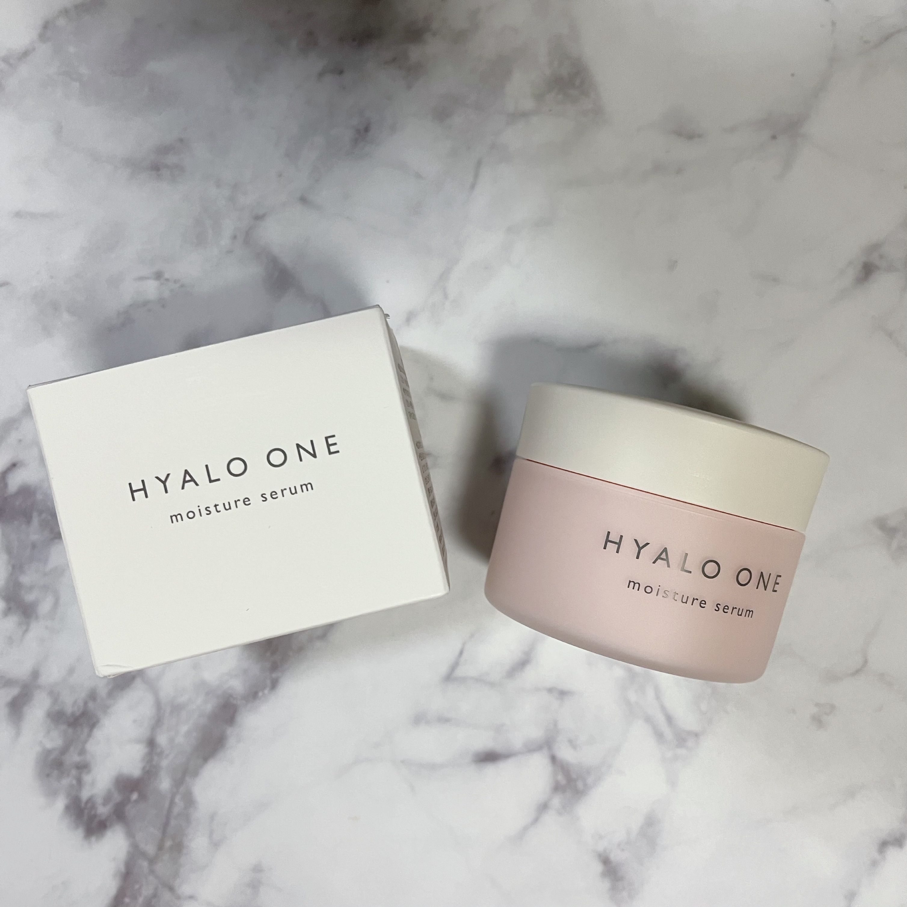 🕊️キュートピア
🌿ヒアロワン

6種類のヒアルロン酸が配合された
エイジングケア美容ジェル✨

キューピーが独自開発したヒアルロン酸が配合されています💕

伸びのいい柔らかいテクスチャーで
スパチュラ付きなので衛生的😀！

ベタつ