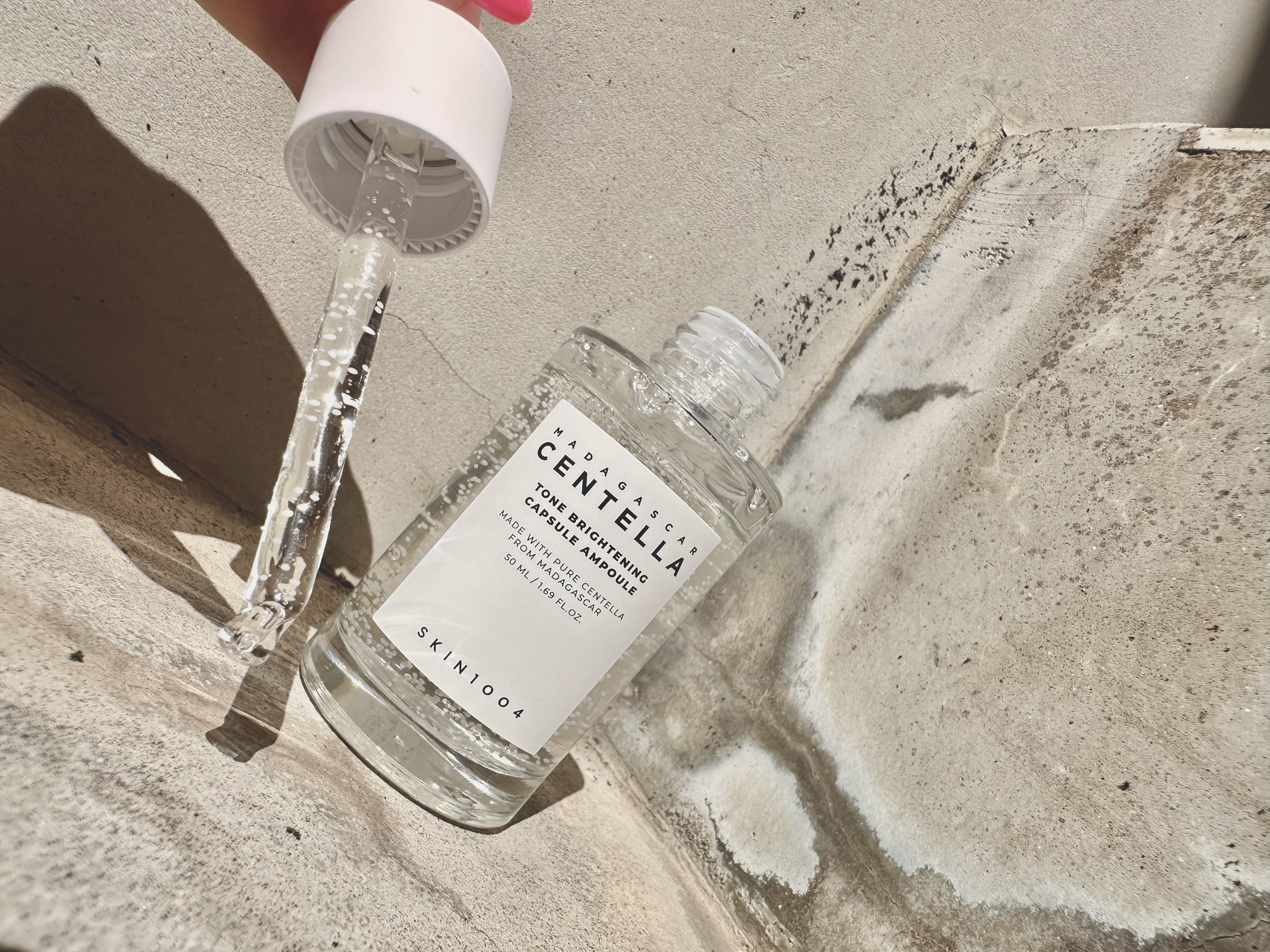 トーンブライトニング カプセルアンプル/SKIN1004/美容液を使ったクチコミ（3枚目）