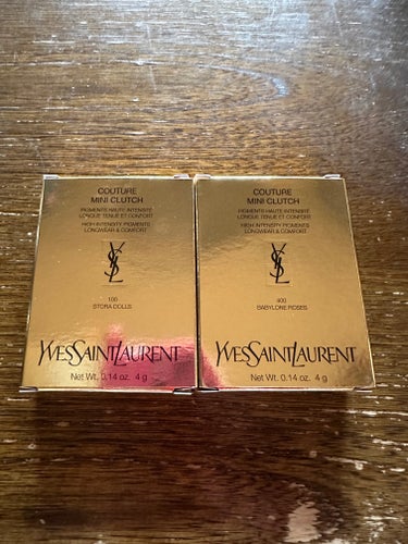 YVES SAINT LAURENT BEAUTE　の
クチュール ミニ クラッチ　です♪

お色は
100番　STORA DOLLS
400番　BABYLON ROSES

価格は9900円

100