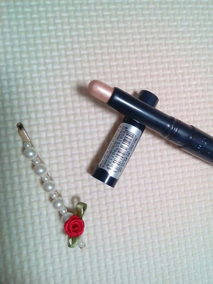 キラキラ アイシャドウ/ETUDE/スティックアイシャドウを使ったクチコミ(1枚目)