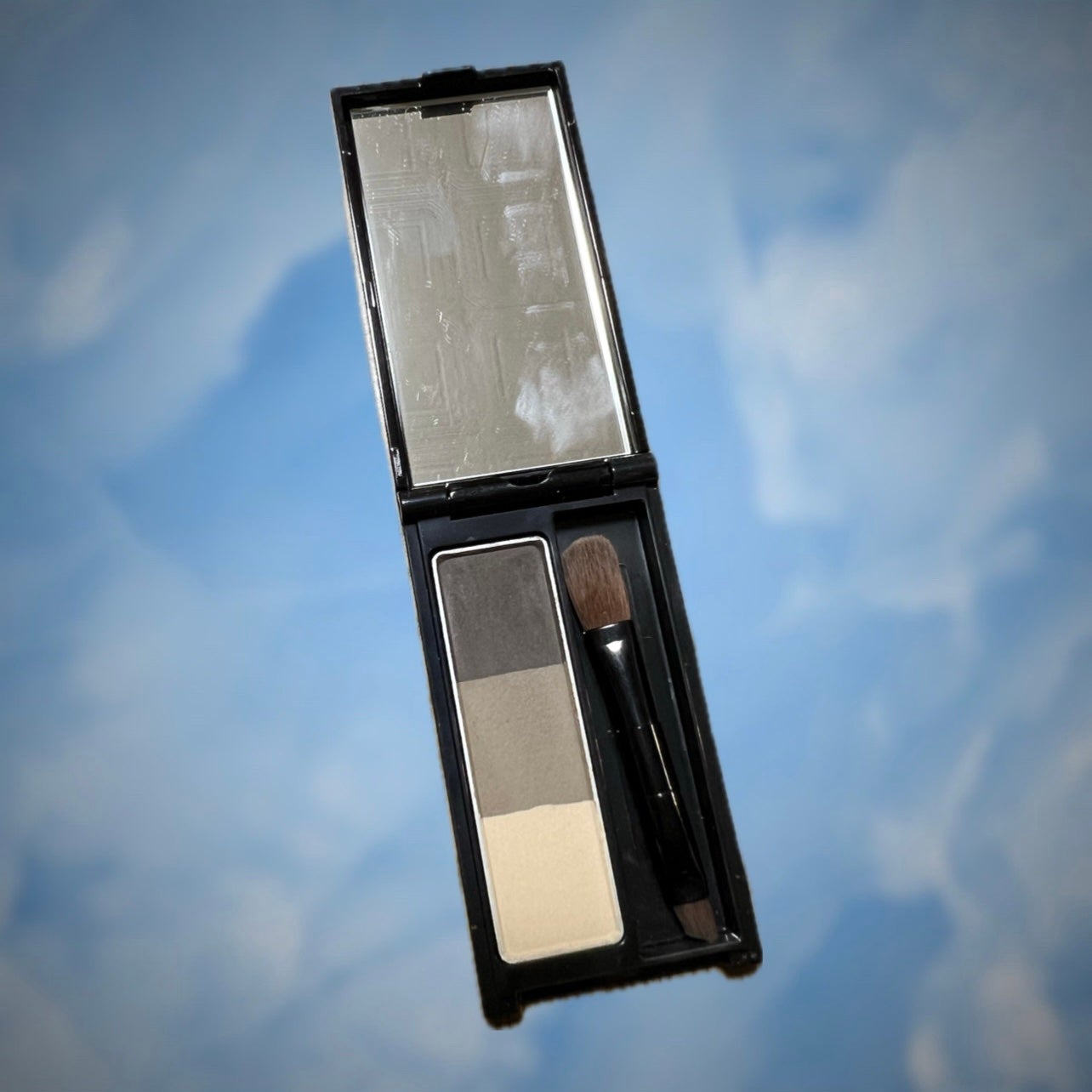 ケイト デザイニングアイブロウ3D/KATE/パウダーアイブロウを使ったクチコミ(1枚目)