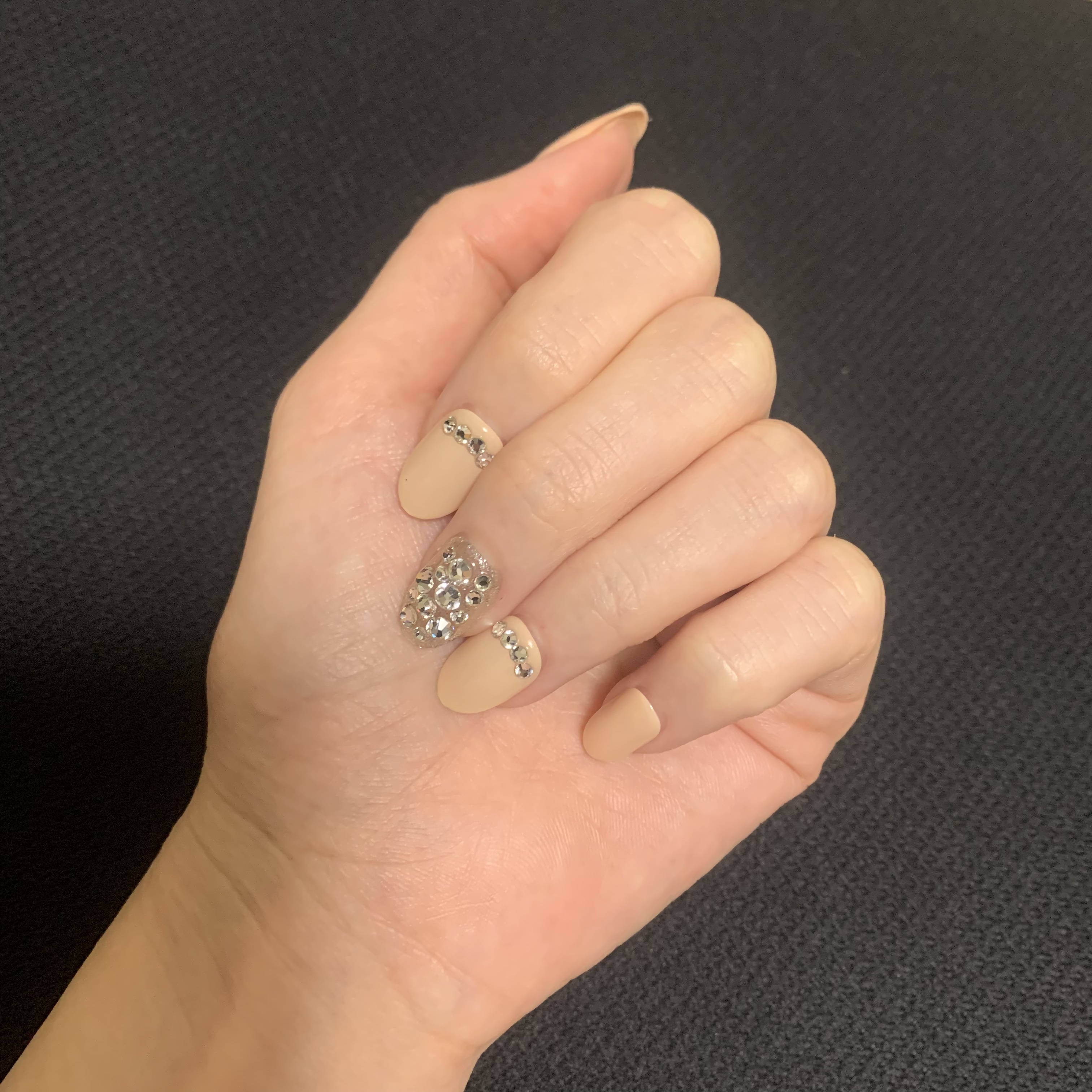 ネイル接着テープ 小さい爪用/DAISO/ネイルシールを使ったクチコミ（2枚目）