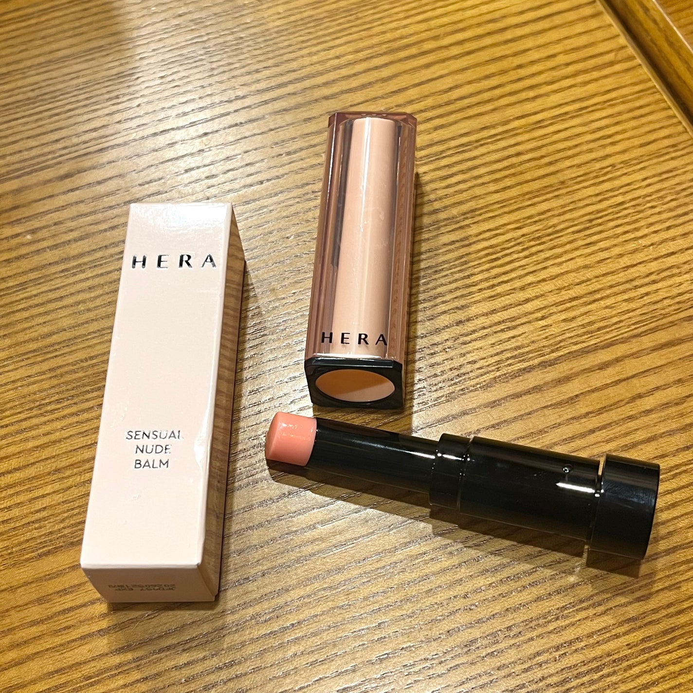 センシュアル ヌードバーム/HERA/リップバームを使ったクチコミ(2枚目)