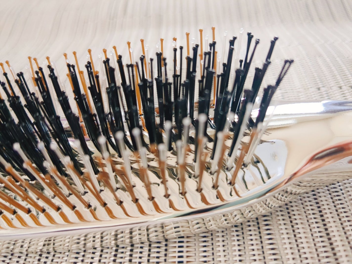 きょう96フォロバ on LIPS 「MEDULLAスカルプリフトブラシ最近リファとか高級ラインのブ..」(2枚目)