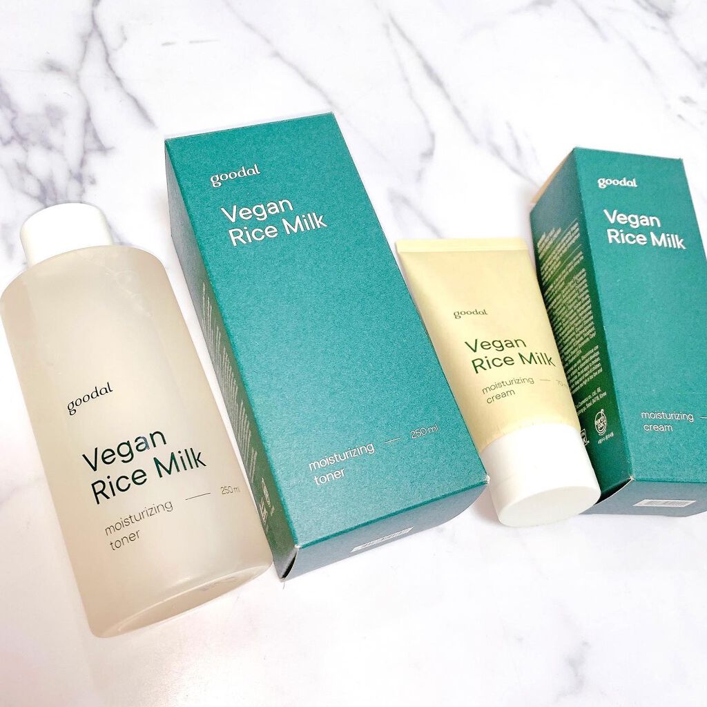 .
🇰🇷韓国ヴィーガンコスメ🇰🇷

💖goodal💖

✔︎Vegan Rice Milk🌾
✧moisturizing toner
✧moisturizing cream

🇰🇷🏔韓国済州島のサンディ米を絞って作られた