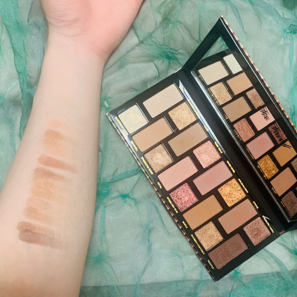 ボーン ディス ウェイ ザ ナチュラル ヌード アイシャドウ パレット/Too Faced/アイシャドウパレットを使ったクチコミ（3枚目）