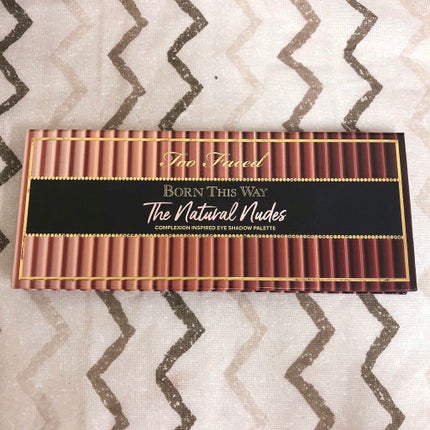 ボーン ディス ウェイ ザ ナチュラル ヌード アイシャドウ パレット/Too Faced/アイシャドウパレットを使ったクチコミ(3枚目)