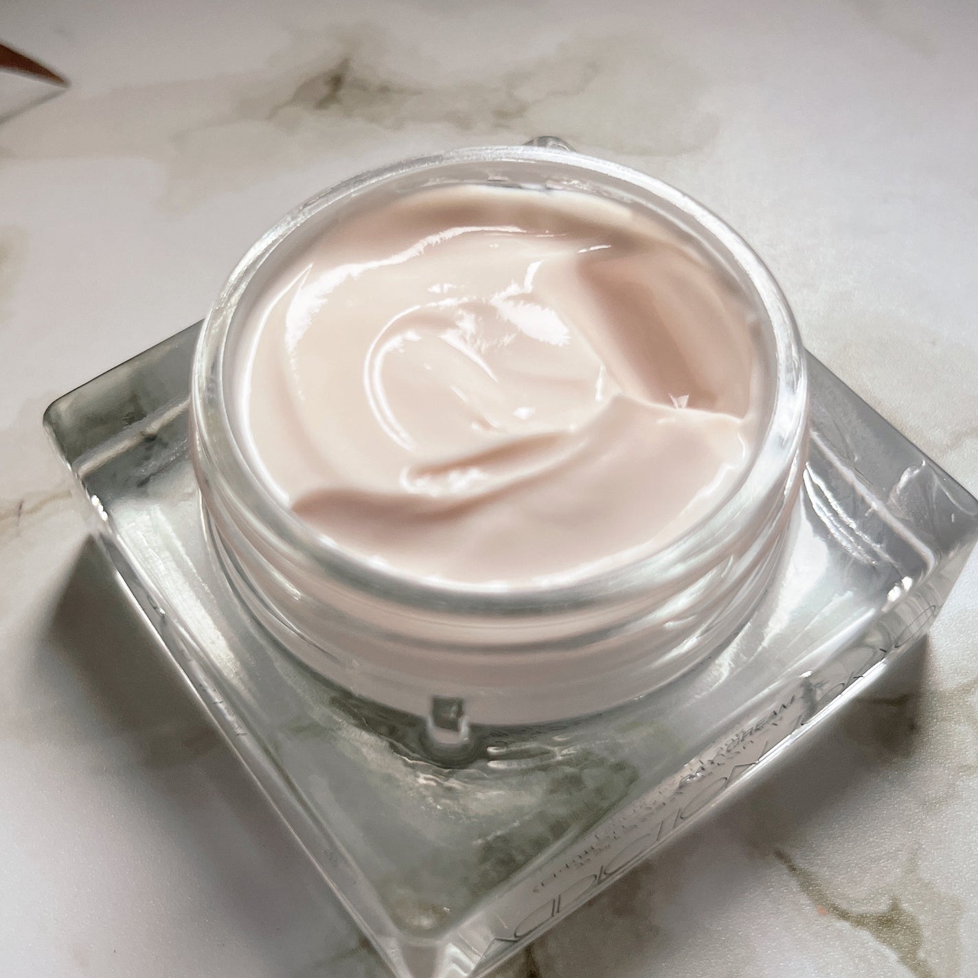 アディクション デイクリーム/ADDICTION/化粧下地を使ったクチコミ(2枚目)