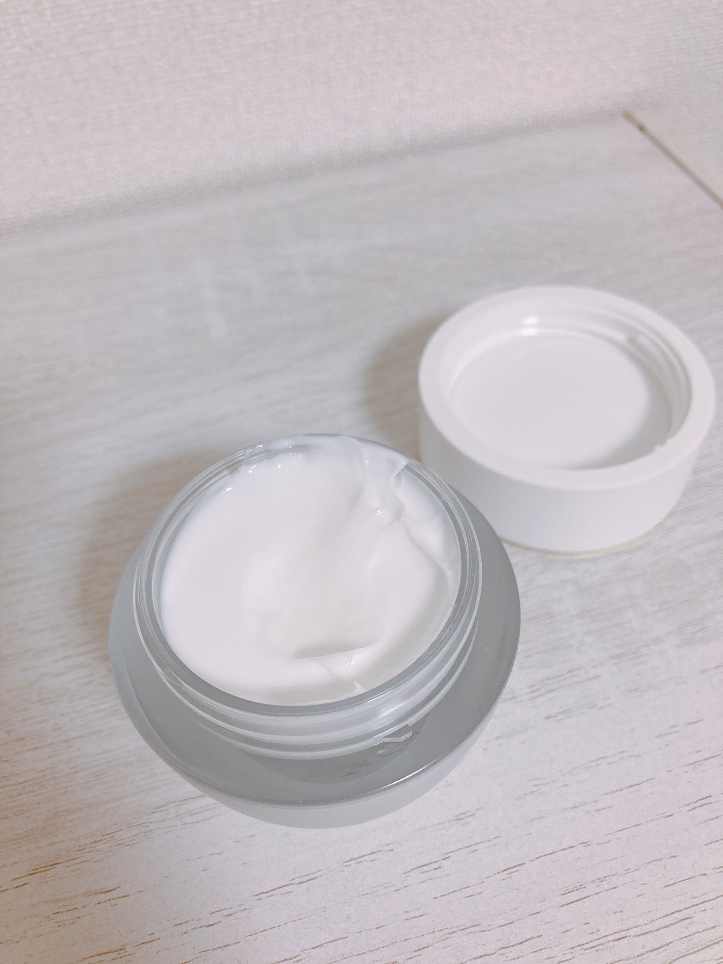 アクア チャージ 薬用 セラム エッセンス/ESTEE LAUDER/美容液を使ったクチコミ(2枚目)