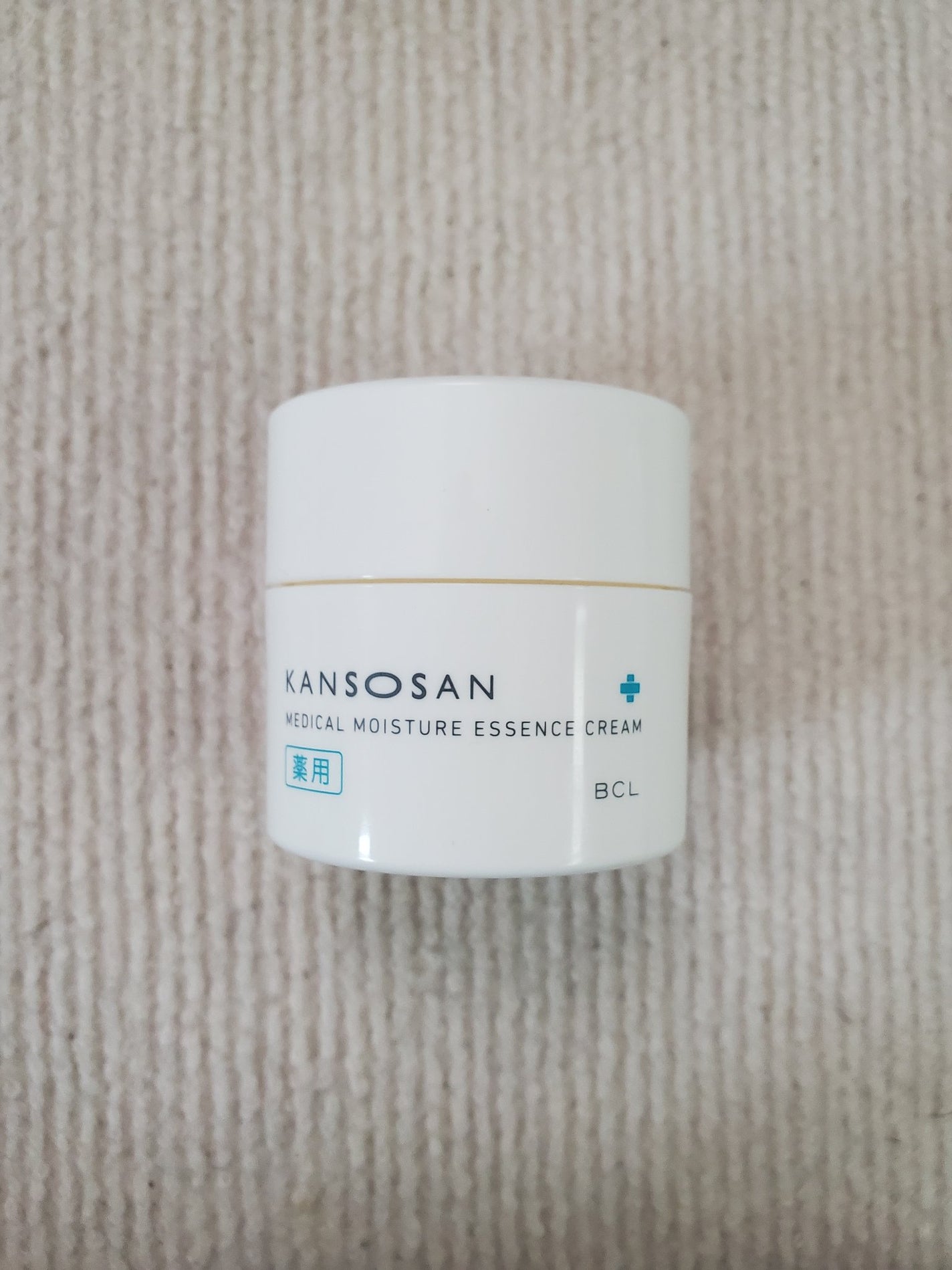 乾燥さん 薬用しっとりクリーム 【医薬部外品】/乾燥さん/フェイスクリームを使ったクチコミ(1枚目)